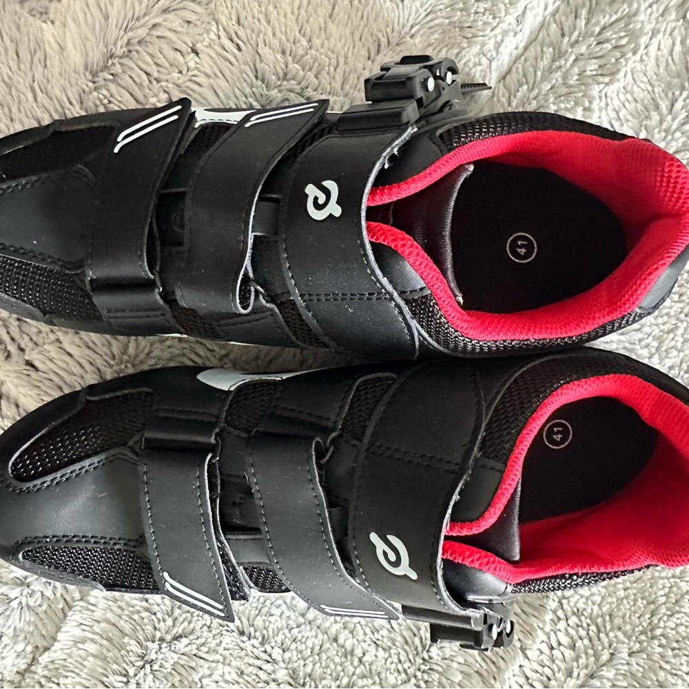 Black Cycling Shoes with Red Interior